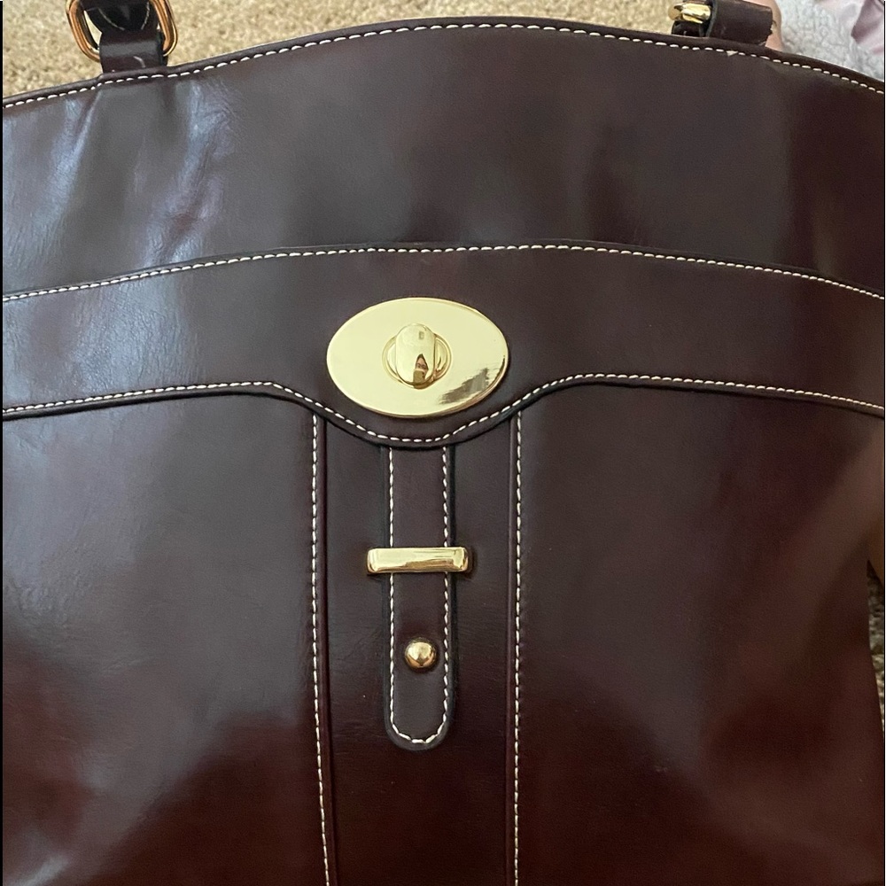 GIANI BIRNINI TURNLOCK GLASED PURSE IN  WINE